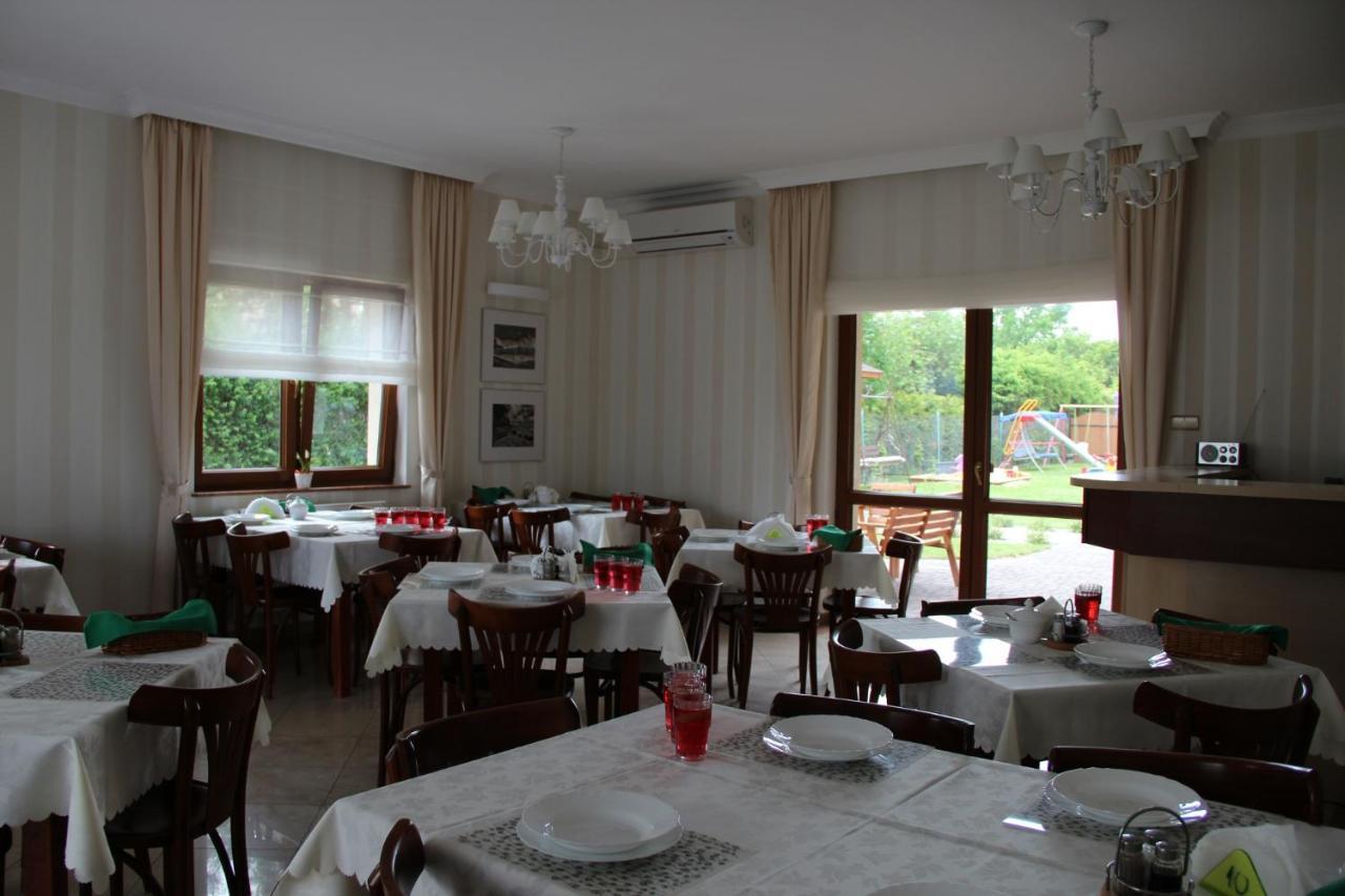 Villa Blekitna Laguna 尤斯托尼莫斯基 外观 照片